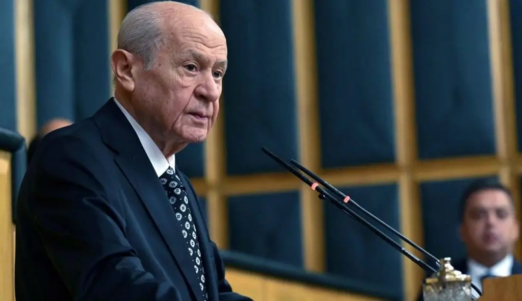 mhp genel baskani devlet bahceli kapimizin onunde baykus otturmeyiz