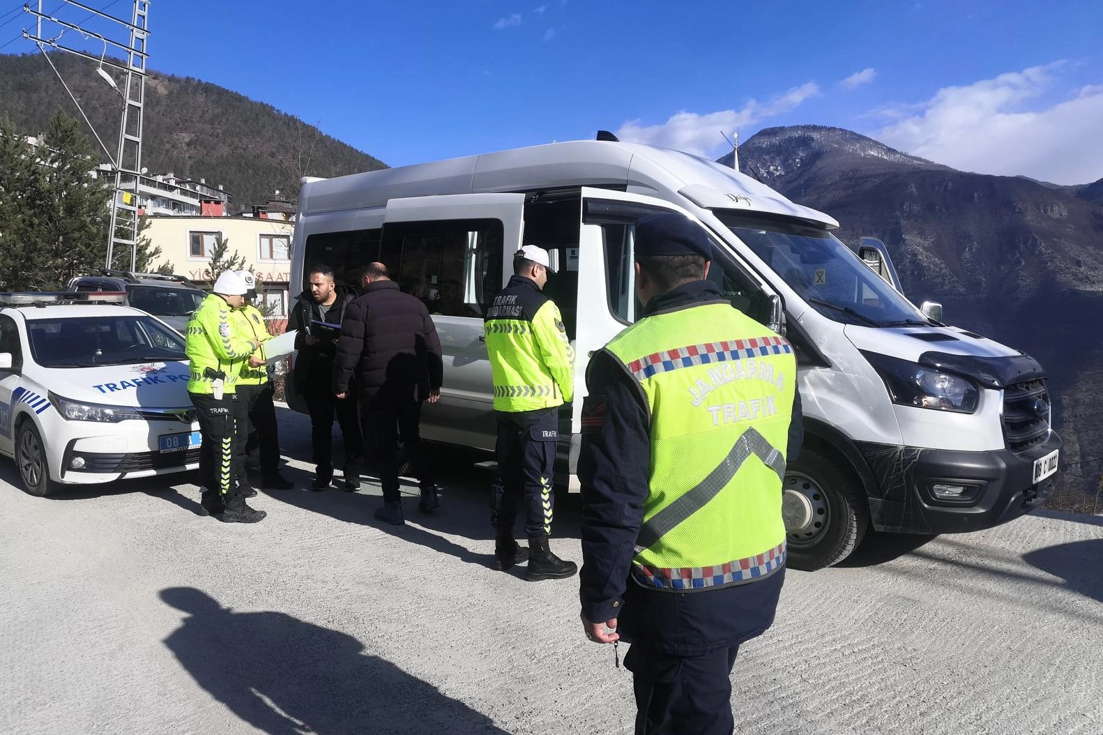 Artvin’de trafik denetimlerine devam güncel haberi