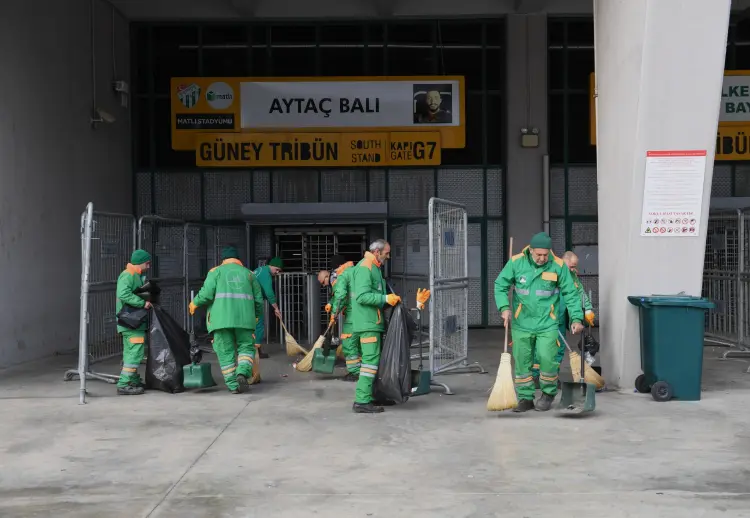 Bursa'da stadyum temizliğine Osmangazi desteği güncel haberi