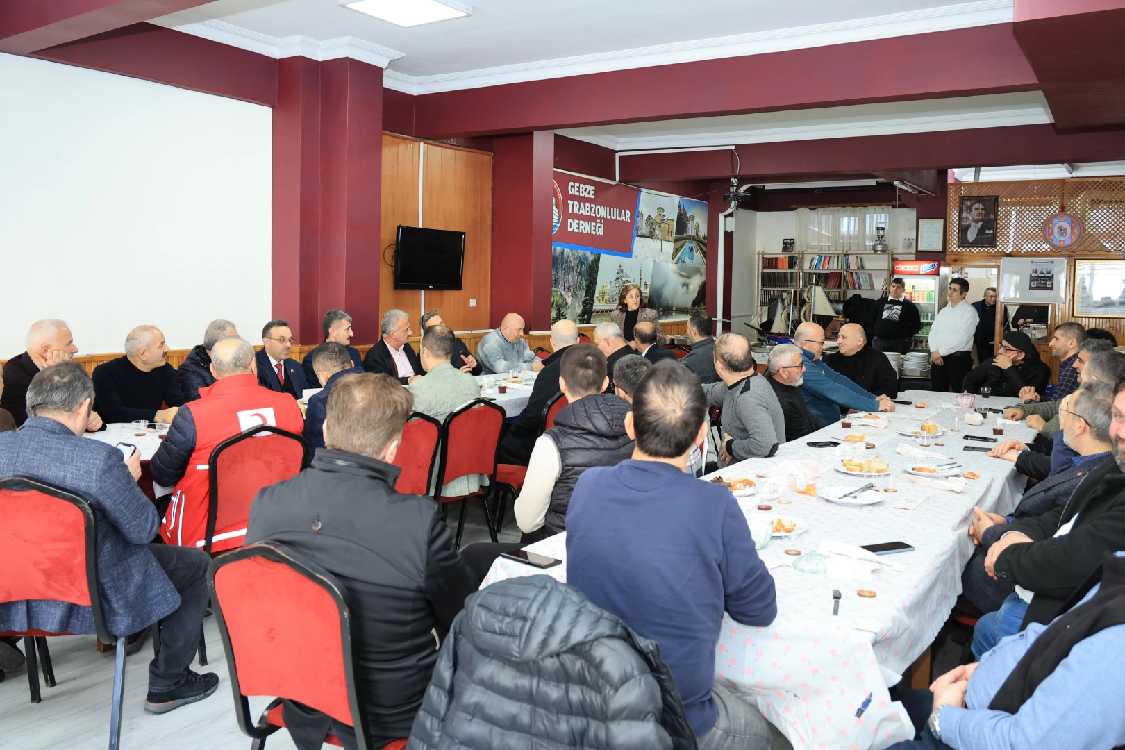 Gebze Trabzonlular Derneği protokolü kahvaltıda ağırladı güncel haberi