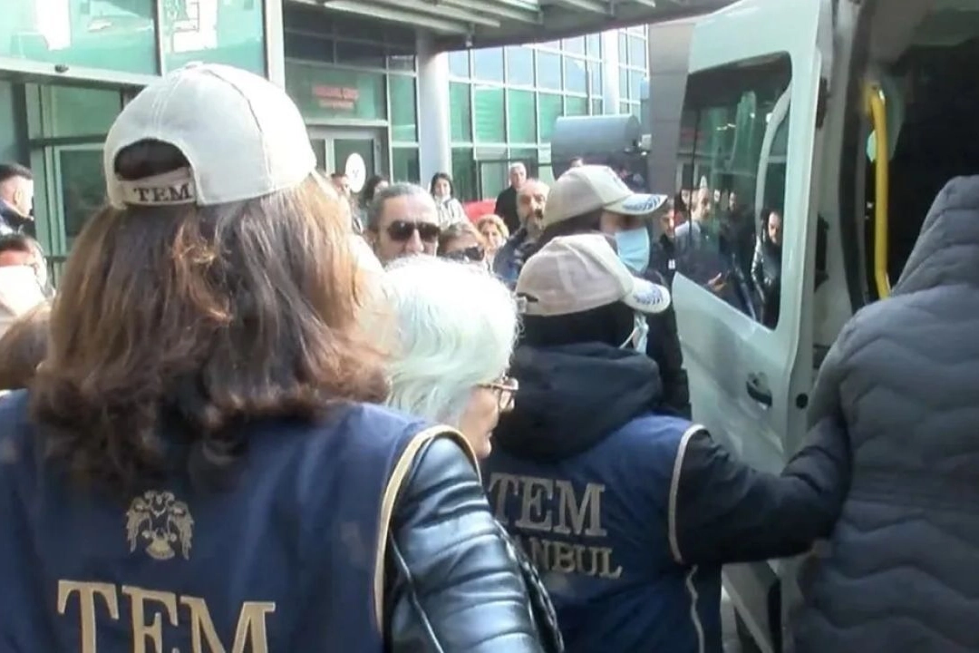 İstanbul'da CHP'li 9 belediyede 10 tutuklama! güncel haberi