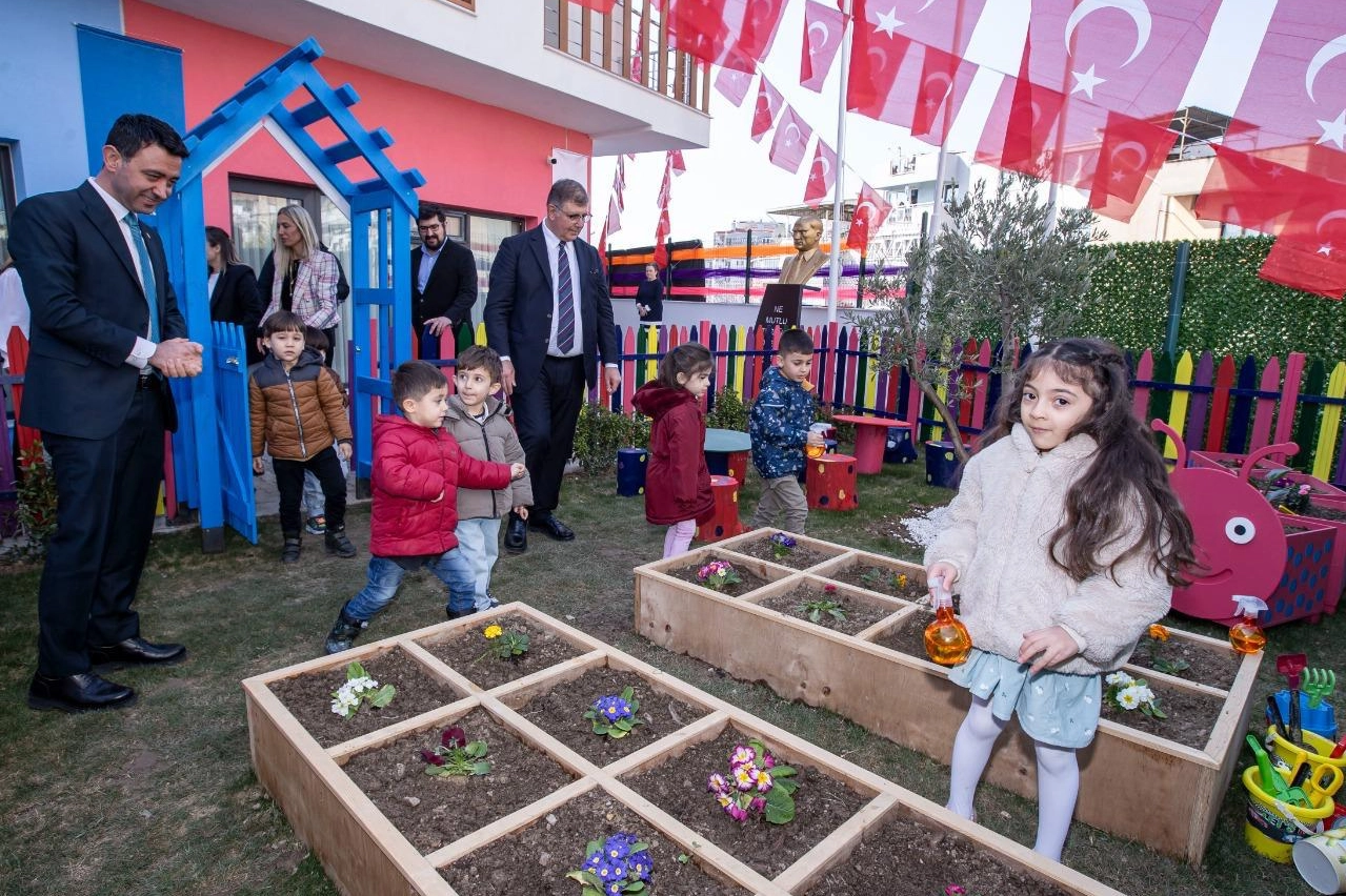 İzmir Büyükşehir miniklere 'yuva' oldu güncel haberi