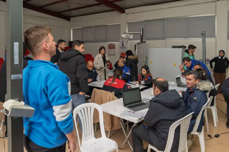 İzmir İtfaiyesi’ne 154 memur alınacak güncel haberi