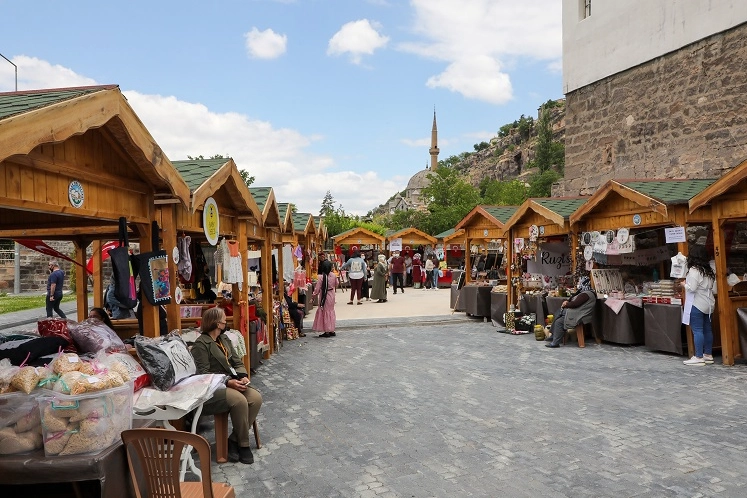 Kayseri Talas'ın Maharetli Eller Pazarı yarın kuruluyor güncel haberi